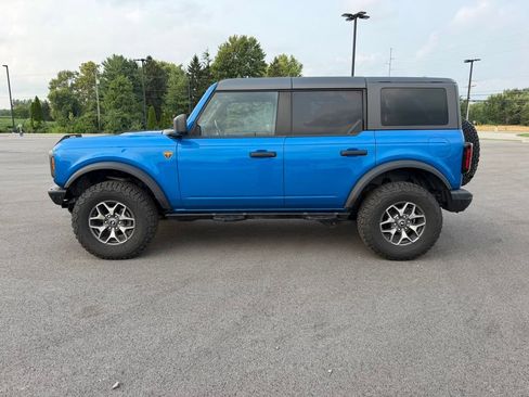 Used 2024 Ford Bronco Badlands AWD/4WD image 8