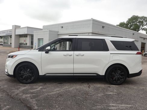 Certified 2024 Kia Carnival SX Prestige FWD image 4