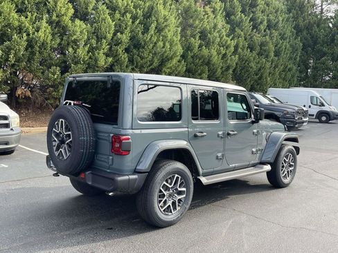 New 2026 Jeep Wrangler Unlimited Sahara AWD/4WD image 9