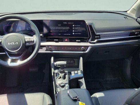 Used 2025 Kia Sportage EX w/ Premium Package image 15