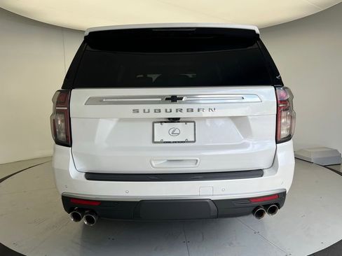 Used 2024 Chevrolet Suburban High Country w/ Advanced Technology Package AWD/4WD image 5