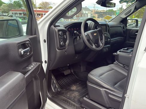 Certified 2022 Chevrolet Silverado 1500 W/T w/ WT Value Package AWD/4WD image 15