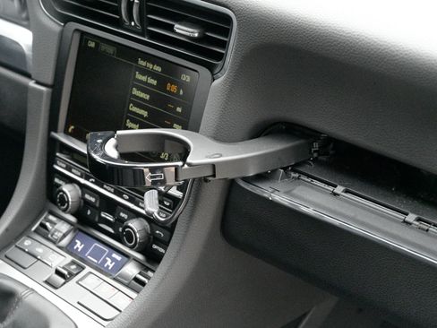 Used 2015 Porsche 911 Carrera image 47