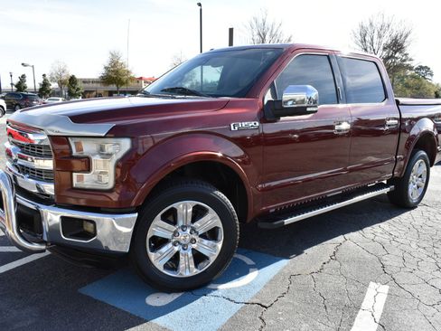Used 2015 Ford F150 Lariat w/ Equipment Group 502A Luxury image 2