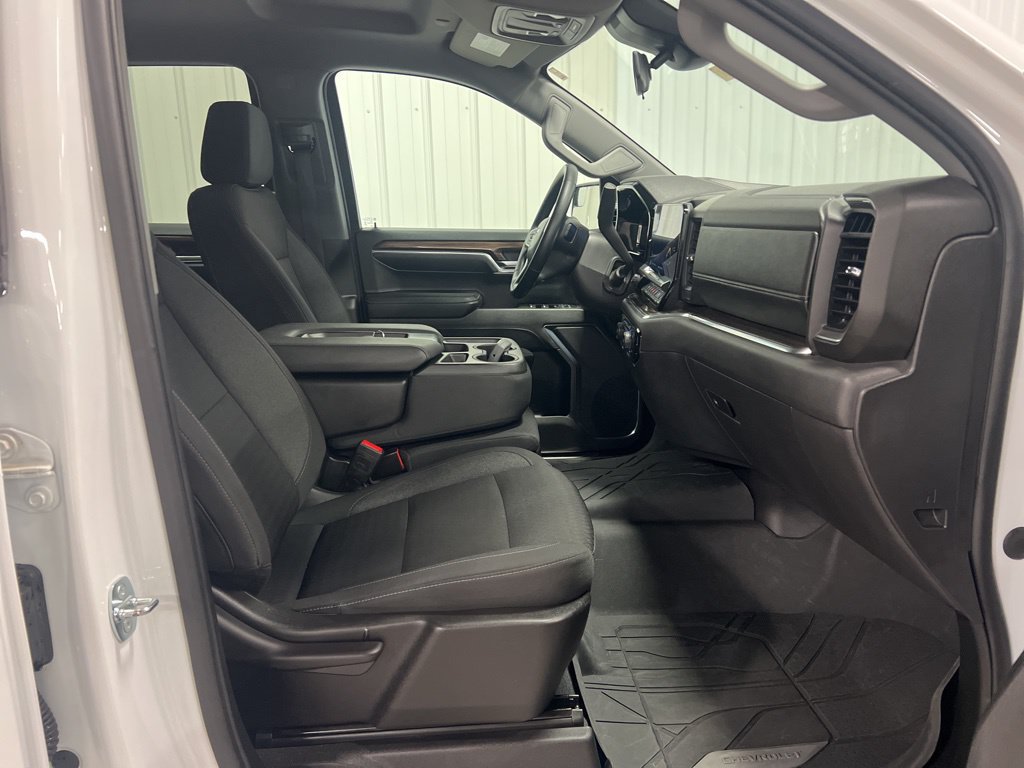Certified 2023 Chevrolet Silverado 1500 RST w/ Protection Package AWD/4WD image 10