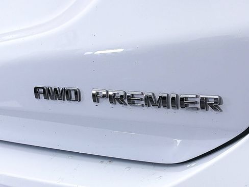 Used 2020 Chevrolet Equinox Premier AWD/4WD image 2
