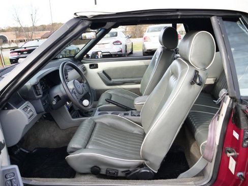 Used 1989 Ford Mustang LX image 24