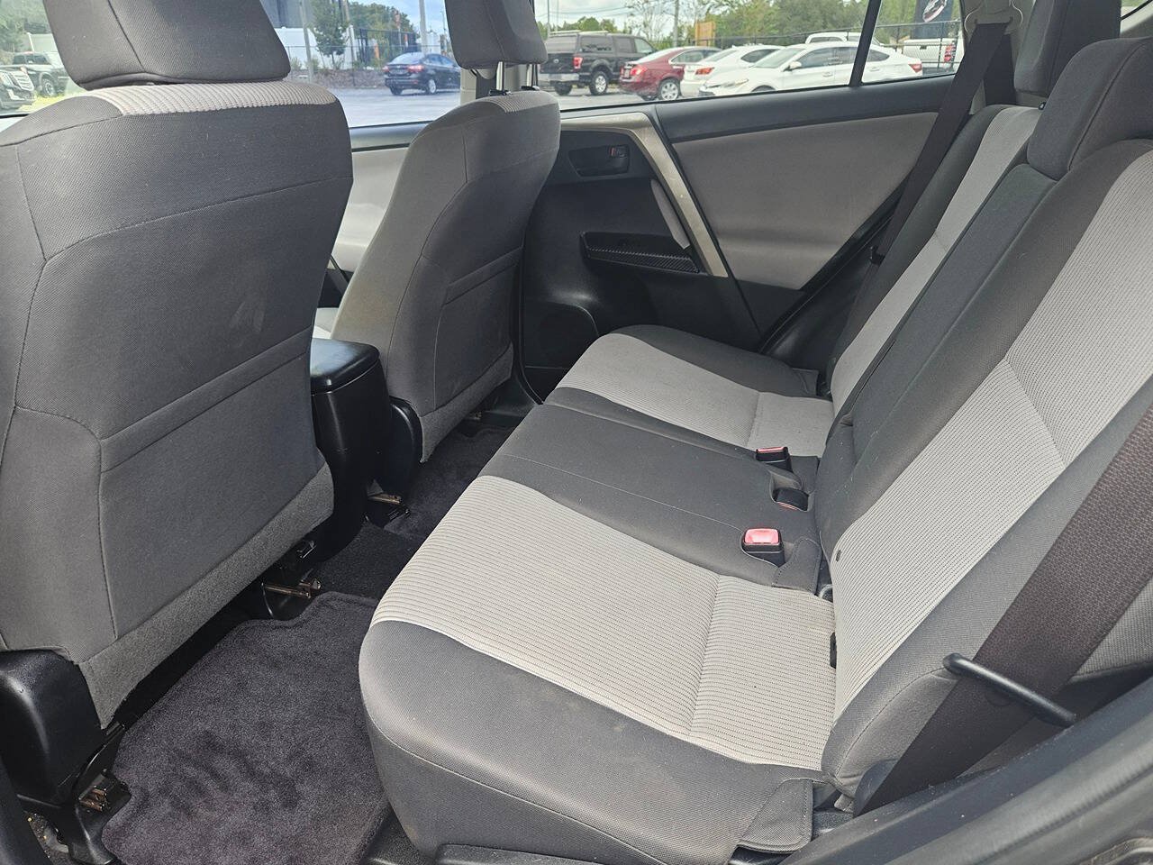 Used 2014 Toyota RAV4 LE FWD image 23