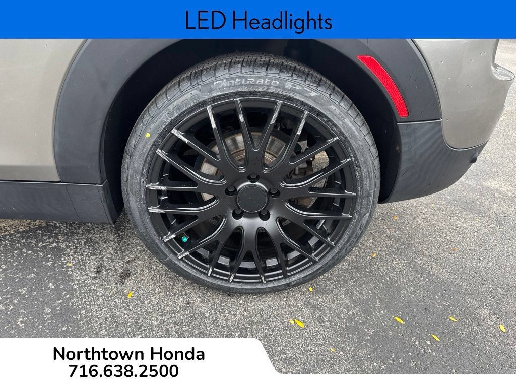 Used 2018 MINI Cooper Clubman ALL4 AWD/4WD image 13