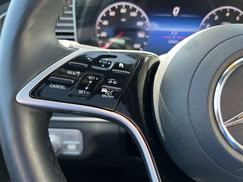 Certified 2025 Mercedes-Benz GLS 450 4MATIC image 19