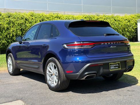 Used 2026 Porsche Macan AWD/4WD image 3