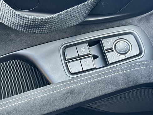 Certified 2018 Porsche 911 GT2 RS RWD image 13