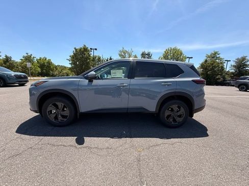 New 2026 Nissan Rogue SV w/ Cold Weather Package AWD/4WD image 8
