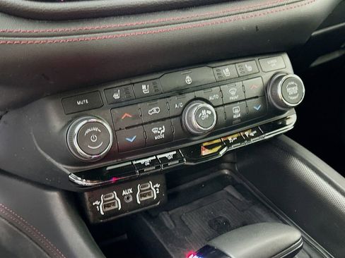 Certified 2023 Dodge Durango R/T image 26