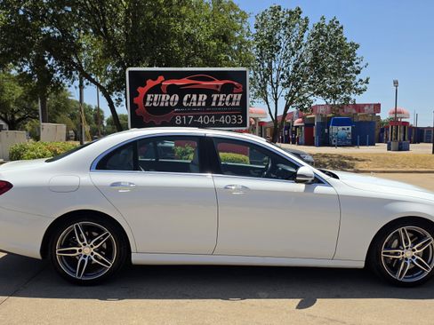 Used 2017 Mercedes-Benz E 300 image 7