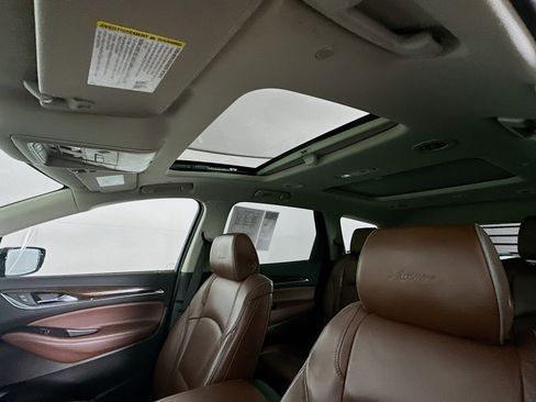 Used 2018 Buick Enclave Avenir w/ Avenir Technology Package image 26