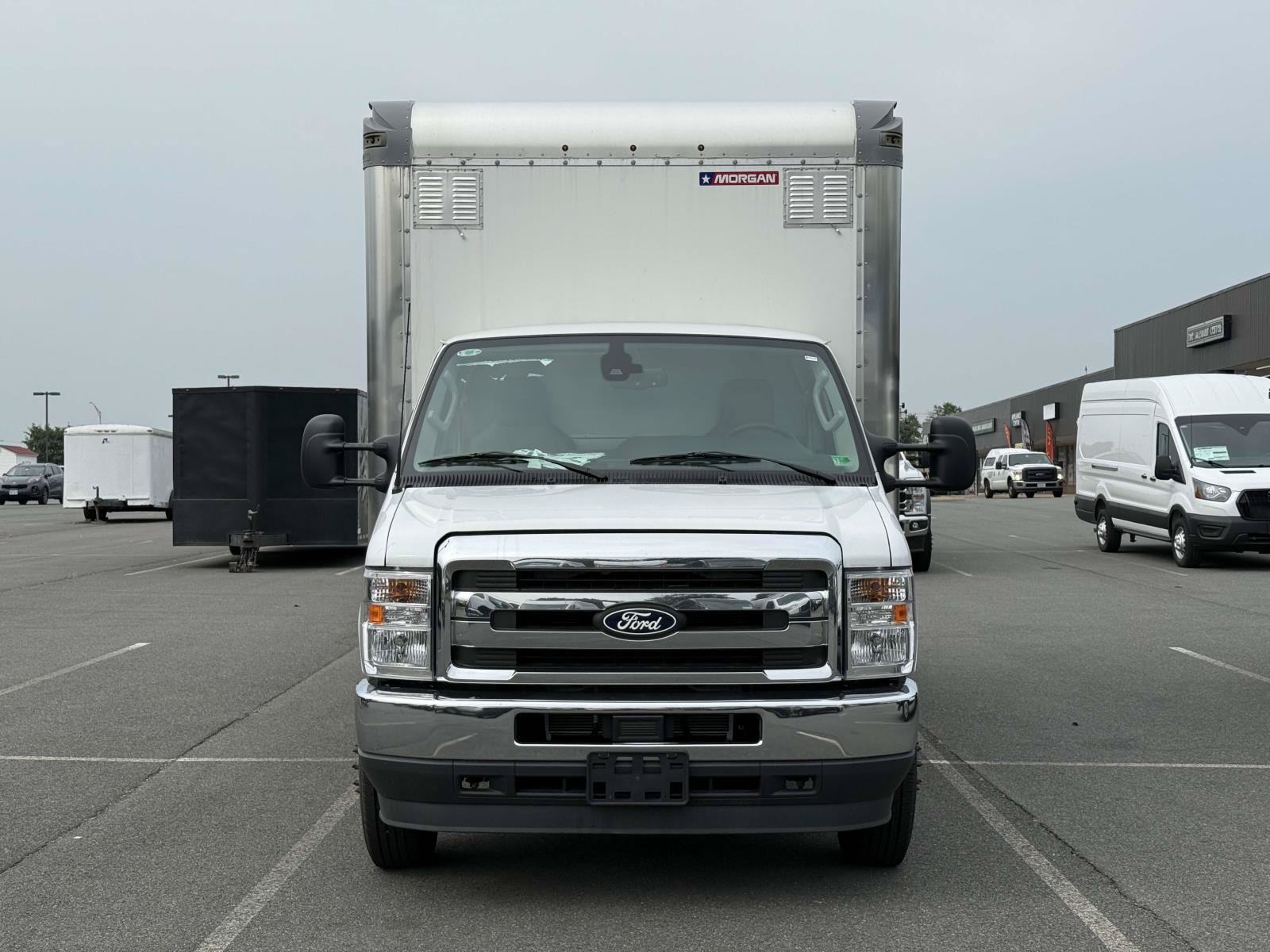 New 2026 Ford E-450 and Econoline 450 Super Duty w/ Driver's Safety Package RWD image 6