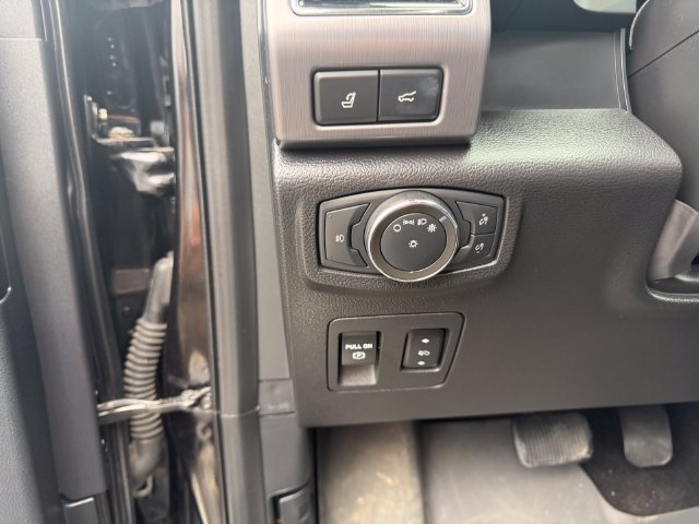 Used 2021 Ford Expedition Max Platinum AWD/4WD image 18