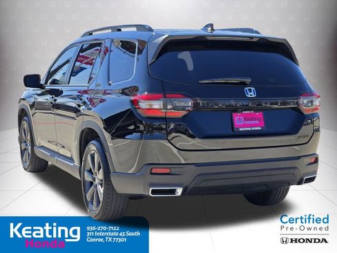 Certified 2025 Honda Pilot Sport image 8