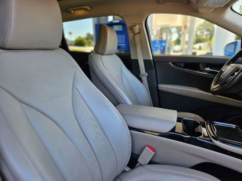 Used 2021 Lincoln Nautilus Reserve image 16