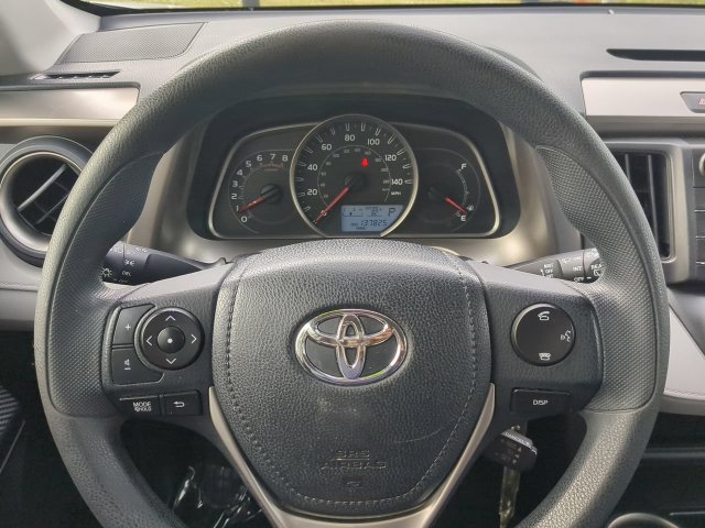 Used 2014 Toyota RAV4 LE FWD image 29