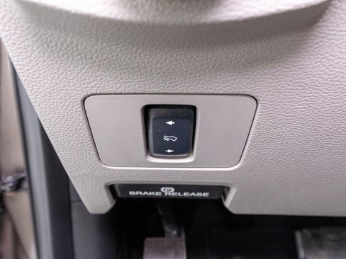 Used 2018 Ford F250 XLT w/ XLT Premium Package AWD/4WD image 33
