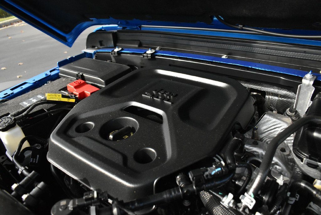 Used 2025 Jeep Wrangler Sport AWD/4WD image 40