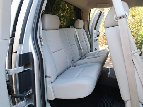 Used 2010 Chevrolet Silverado 1500 LT w/ Power Pack Plus RWD image 19