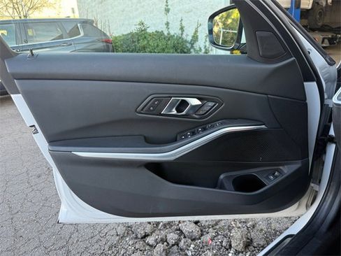 Used 2024 BMW 330i xDrive Sedan image 10