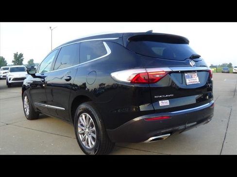 Used 2024 Buick Enclave Premium image 8