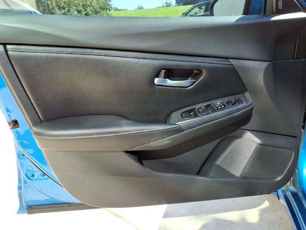 Used 2021 Nissan Sentra SV FWD image 10