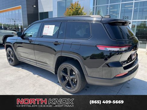 Used 2023 Jeep Grand Cherokee L Limited w/ Luxury Tech Group II AWD/4WD image 18