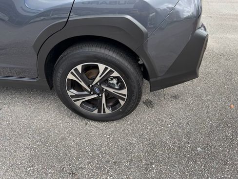 Used 2025 Subaru Crosstrek 2.5i Premium AWD/4WD image 8