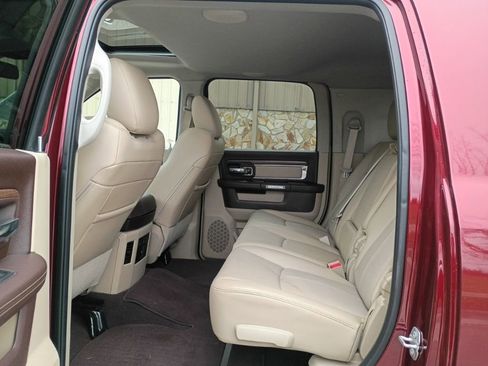 Used 2018 RAM 2500 Laramie image 36