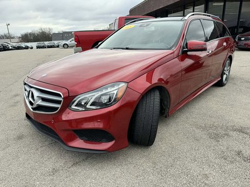 Used 2015 Mercedes-Benz E 350 4MATIC Wagon image 4