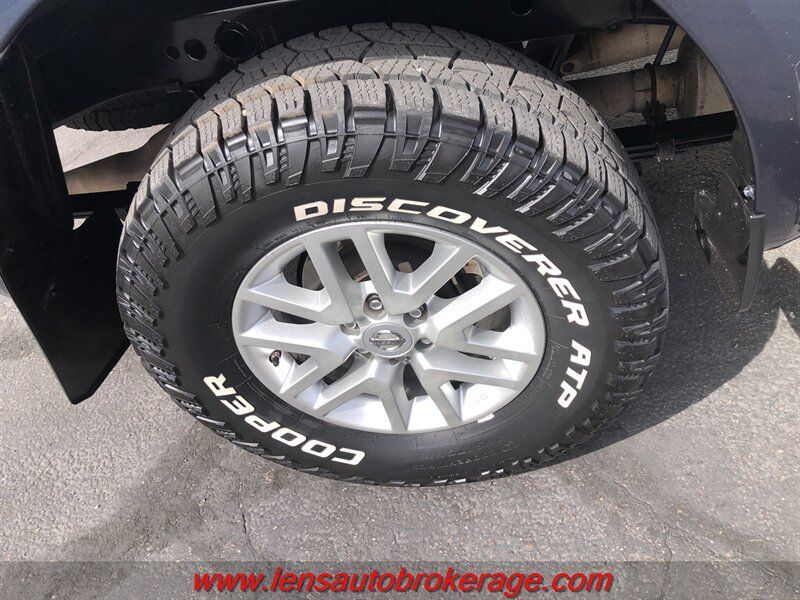 Used 2014 Nissan Frontier SV AWD/4WD image 24