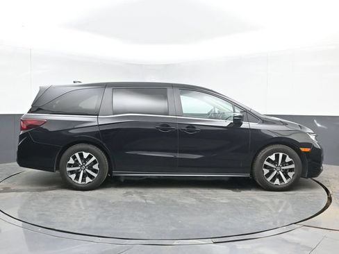 Certified 2025 Honda Odyssey EX-L image 11