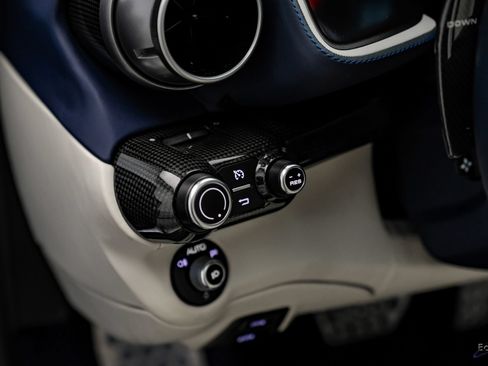 Used 2022 Ferrari 812 GTS RWD image 82