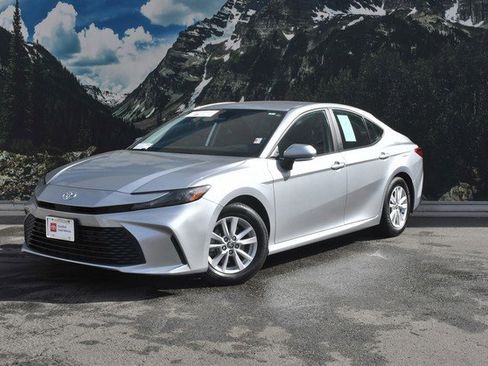 Certified 2025 Toyota Camry LE image 6