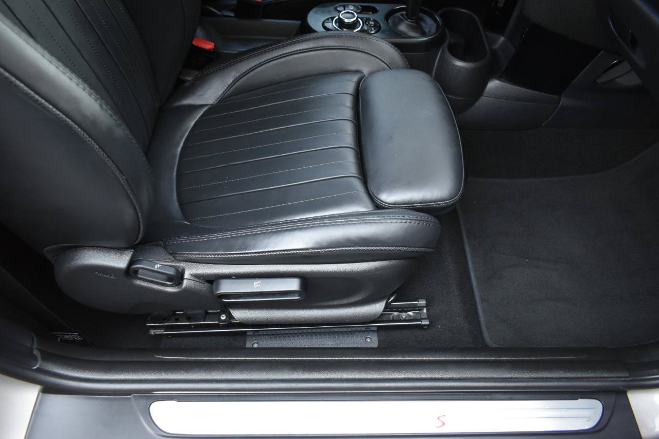 Used 2022 MINI Cooper S w/ Driver Assistance Package FWD image 28