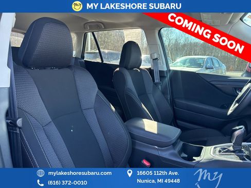 Used 2025 Subaru Outback Premium w/ Popular Package #1A image 18