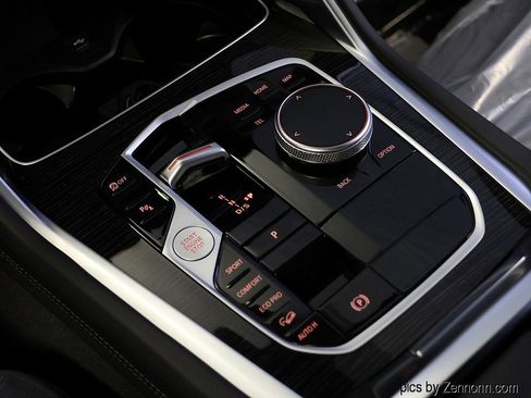 New 2026 BMW X6 xDrive40i w/ Climate Comfort Package image 26