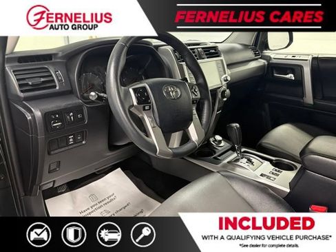 Used 2022 Toyota 4Runner SR5 Premium w/ Moonroof Package AWD/4WD image 34