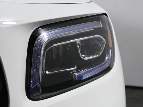 Certified 2022 Mercedes-Benz GLB 250 4MATIC image 11