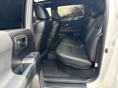 Used 2020 Toyota Tacoma TRD Sport w/ TRD Premium Sport Package image 24