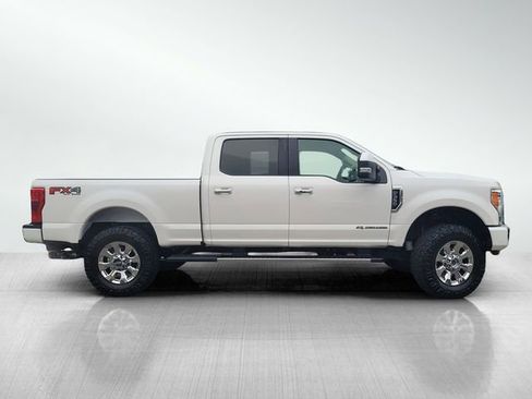 Certified 2019 Ford F350 Lariat w/ Lariat Ultimate Package image 3