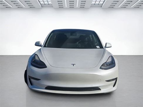Used 2020 Tesla Model 3 Long Range image 2