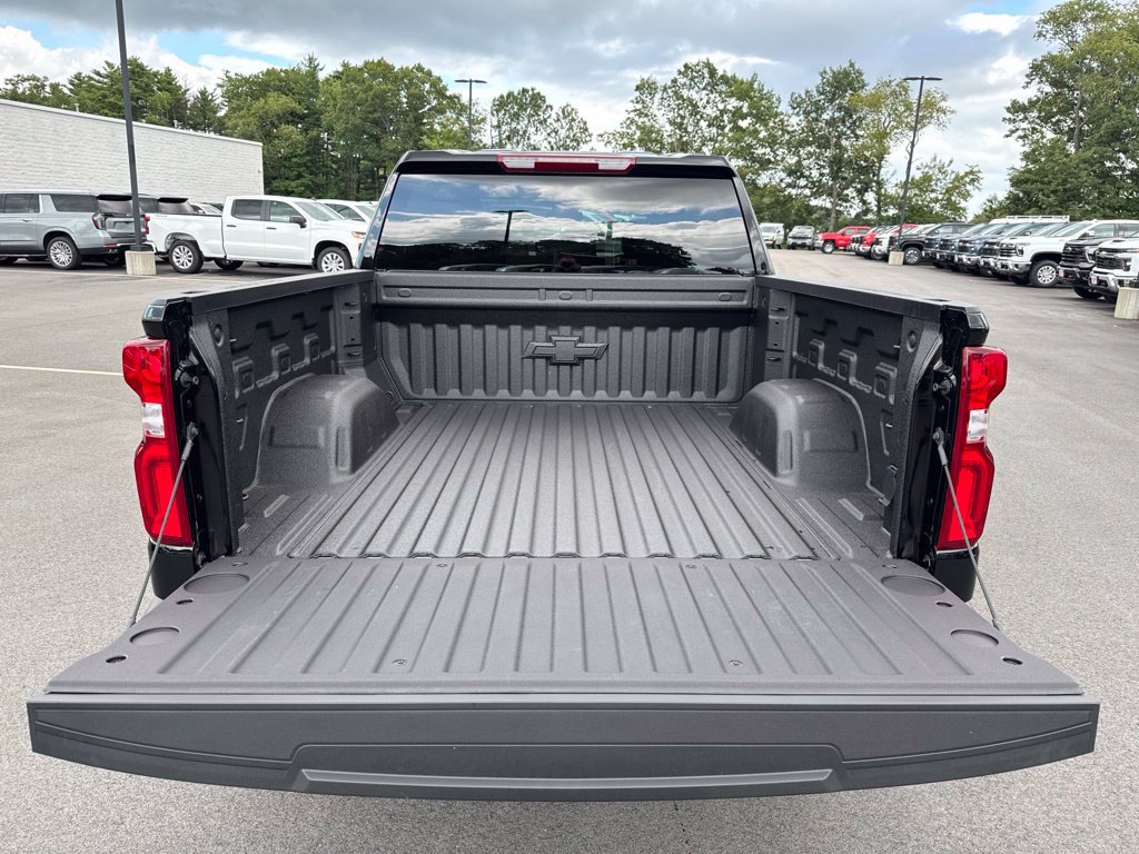 New 2026 Chevrolet Silverado 1500 RST AWD/4WD image 6