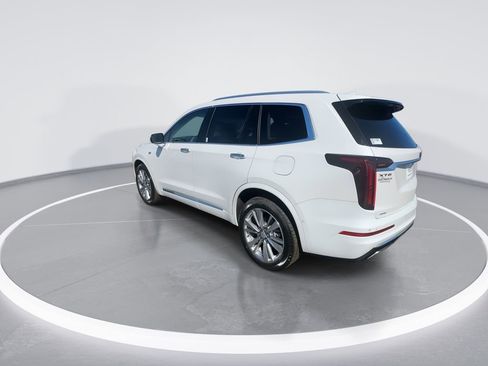 Used 2024 Cadillac XT6 Premium Luxury w/ Technology Package AWD/4WD image 6