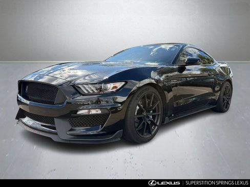Used 2018 Ford Mustang Shelby GT350 w/ Convenience Package image 5
